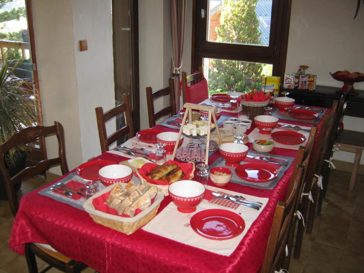 Le Petit Randonneur Bed & Breakfast Briançon Exterior foto