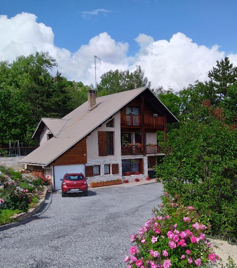 Le Petit Randonneur Bed & Breakfast Briançon Exterior foto